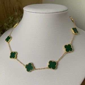 10 Green Malachite Clover Necklace 16” yellow Gold